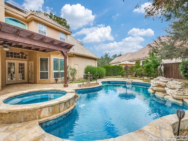 Building Photo - 19114 Autumn Garden