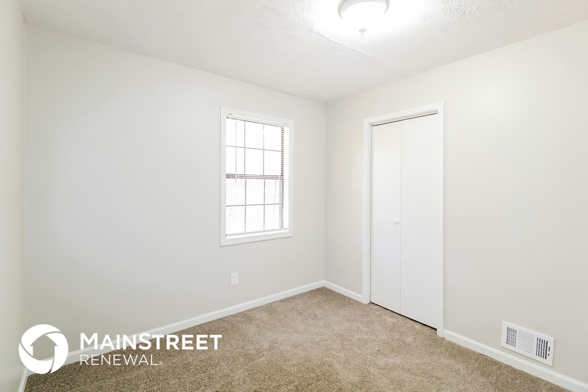 Building Photo - 2210 Davis Oaks Ct