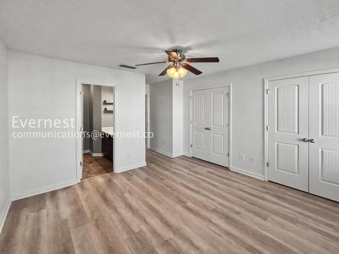 Building Photo - 1522 Sprucedale Dr