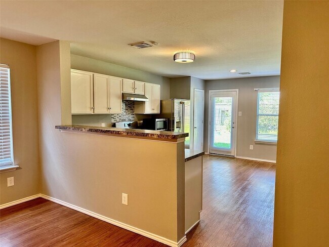 Building Photo - 29631 Evergreen Hills Dr
