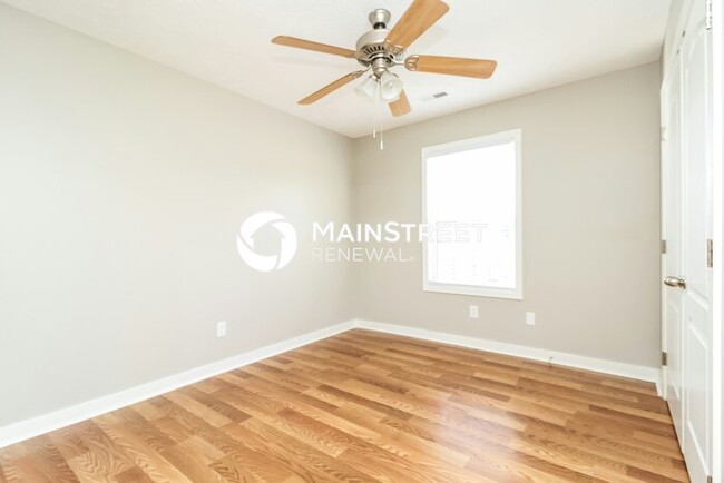 Building Photo - 111 Centerrock Dr