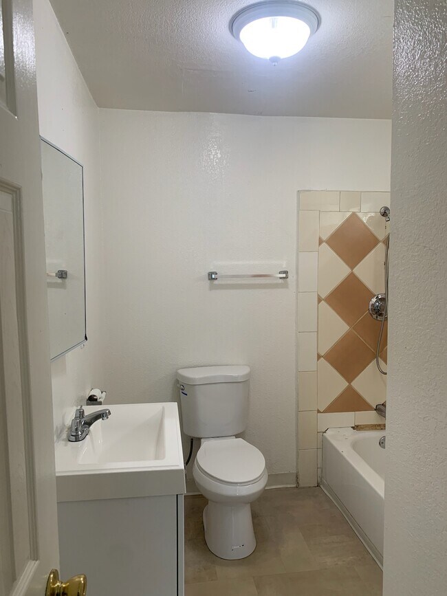 Building Photo - 2631 Security Ave