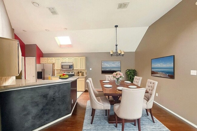 Building Photo - 3-Bedroom Home for Lease in Carrollton – U...