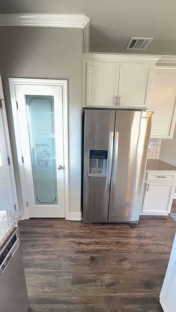 Building Photo - GORGEOUS 3-bedroom 2-bathroom home in Prairie Ridge! Half Off 1st Month's Rent!!