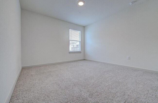 Building Photo - 221 Indian Shoal Dr
