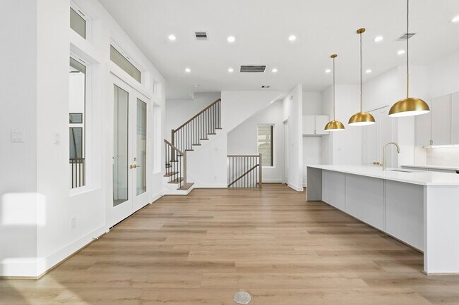 Building Photo - 3826 Wilmer St