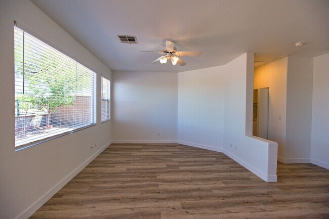 Building Photo - Beautiful One-story house in Summerlin