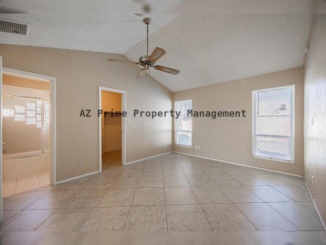 Building Photo - 1308 W Marlboro Dr