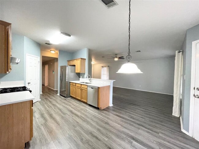 Building Photo - 1803 Wallin Loop