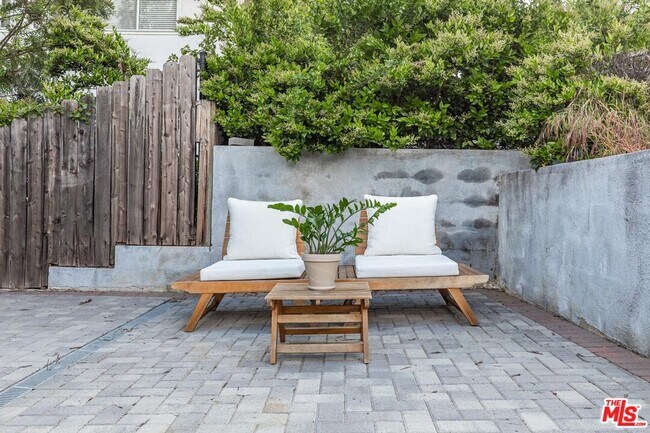 Building Photo - 23639 Clover Trail