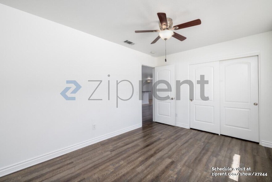 Building Photo - 16201 Viho Rd