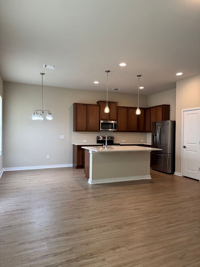 Building Photo - 15009 Casbah Dr
