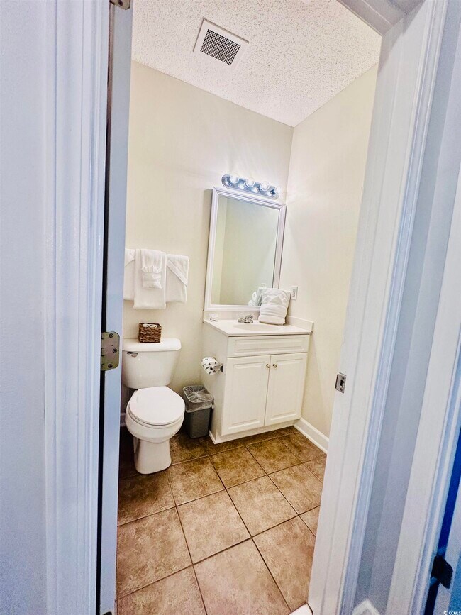 Building Photo - 505 Wickham Dr