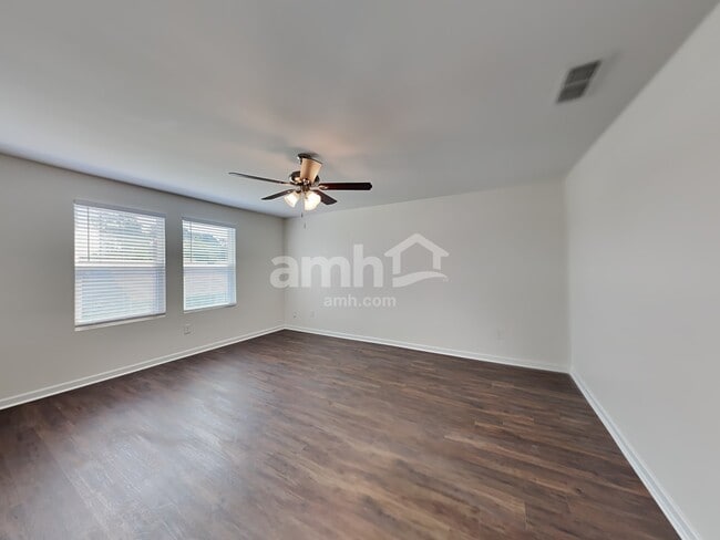 Building Photo - 4394 Kendrick Cir