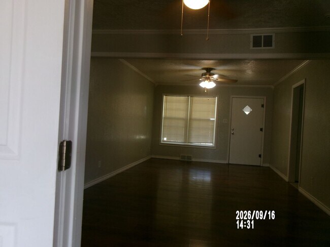 Building Photo - 1612 NW 25th St