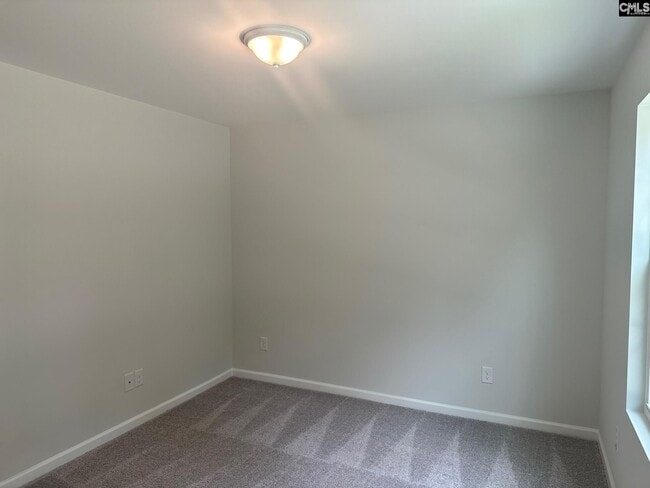 Building Photo - 845 Summerwood Ln