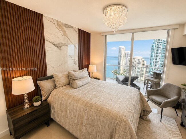 Building Photo - 300 S Biscayne Blvd