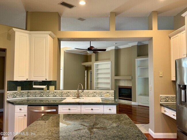 Building Photo - 3742 Constancia Dr
