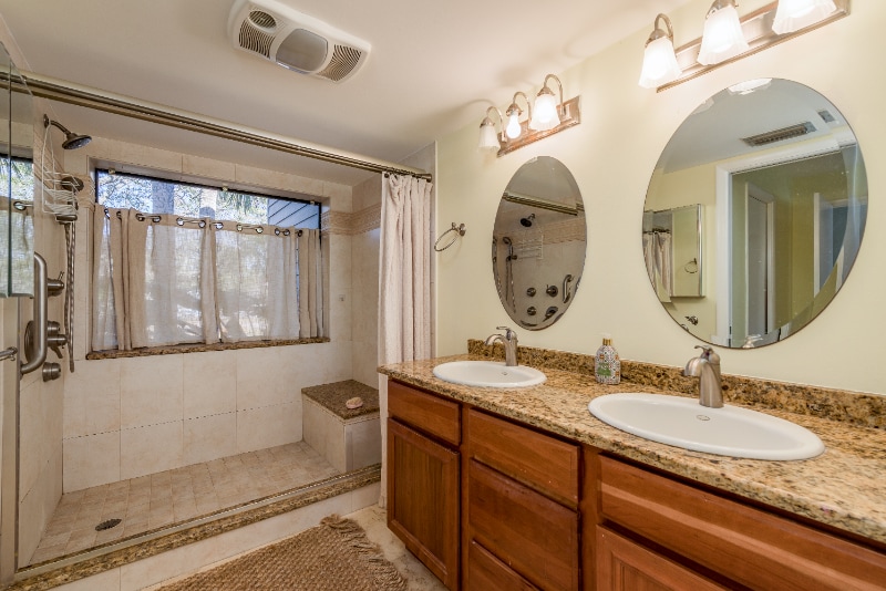 Building Photo - 14 Mariner Dr