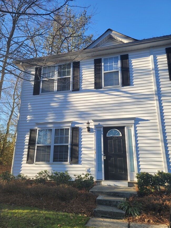 Primary Photo - 126 Reid Ln