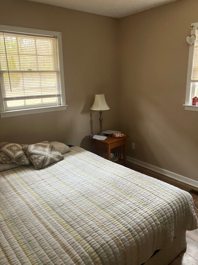 Building Photo - 3487 Wax Rd SE