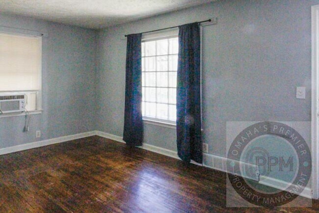 Building Photo - Family Home 2Bd/1Ba |Near Gallaher Park!