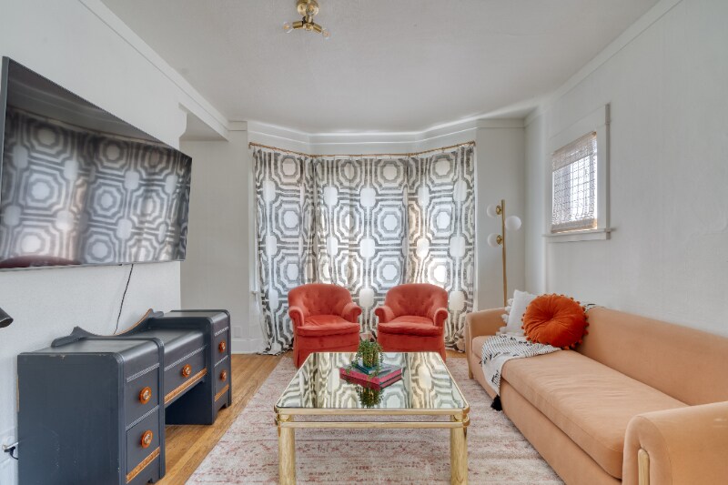 Building Photo - 2215 SE Powell Blvd