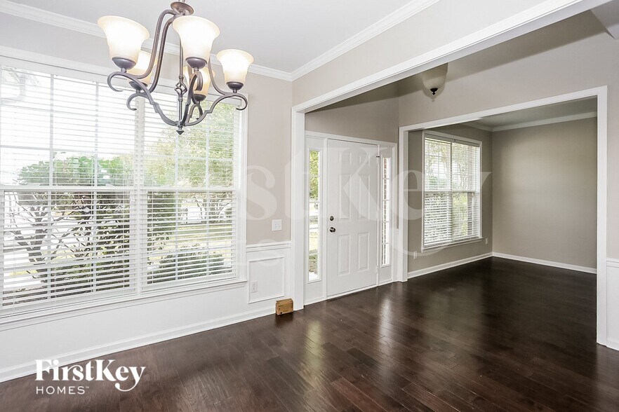 Building Photo - 4419 Hunter Ct