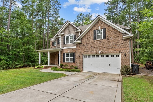 Building Photo - 768 Riverbirch Dr