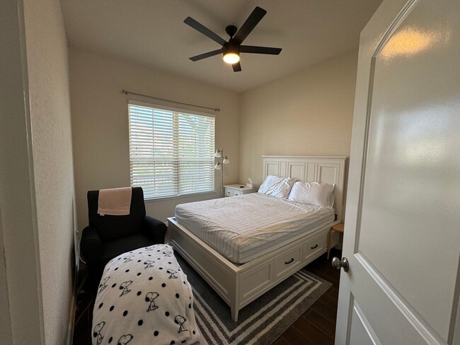 Building Photo - Stunning Rental Home in Gated Wortham Oaks...