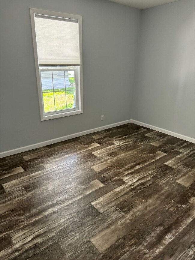 Building Photo - BEAUTIFUL +55 HOA COMMUNITY