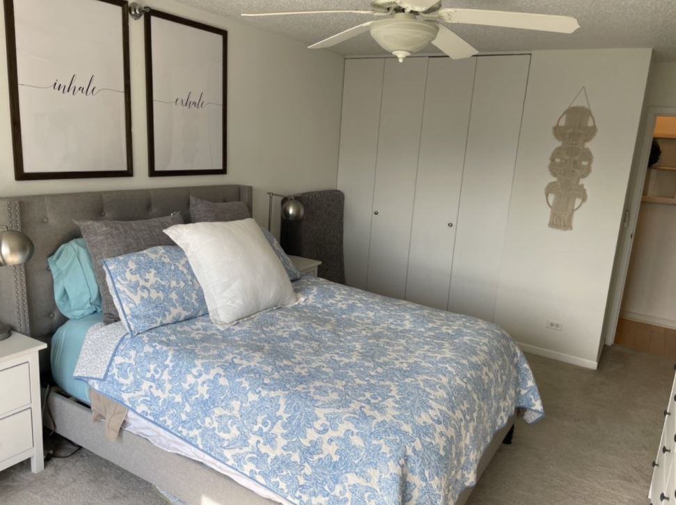 Building Photo - 1212 N La Salle Dr