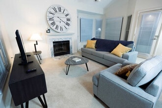 Building Photo - 126 Sterlingdaire Dr