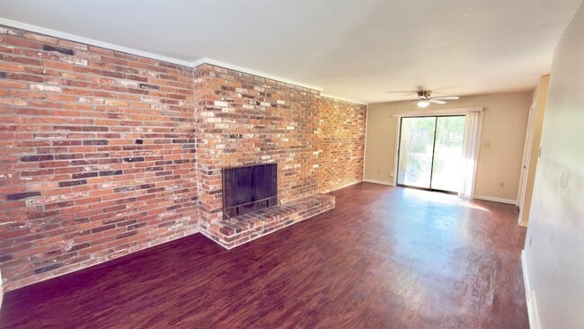 Building Photo - 379 Dove Valley Rd