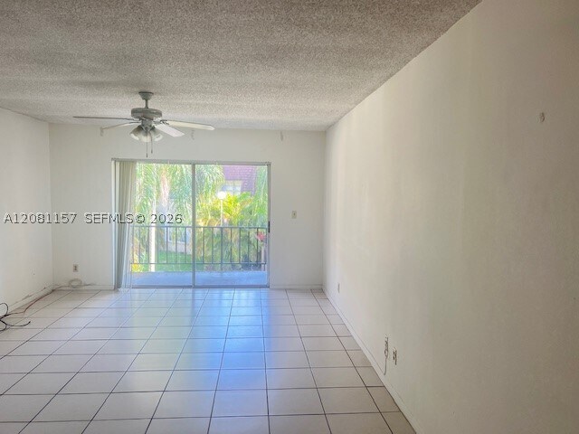 Building Photo - 13710 SW 90th Ave