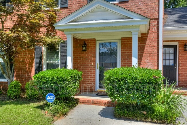 Building Photo - 493 Fairfield Way