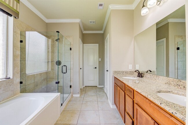 Building Photo - 15003 Telge Lake Trail