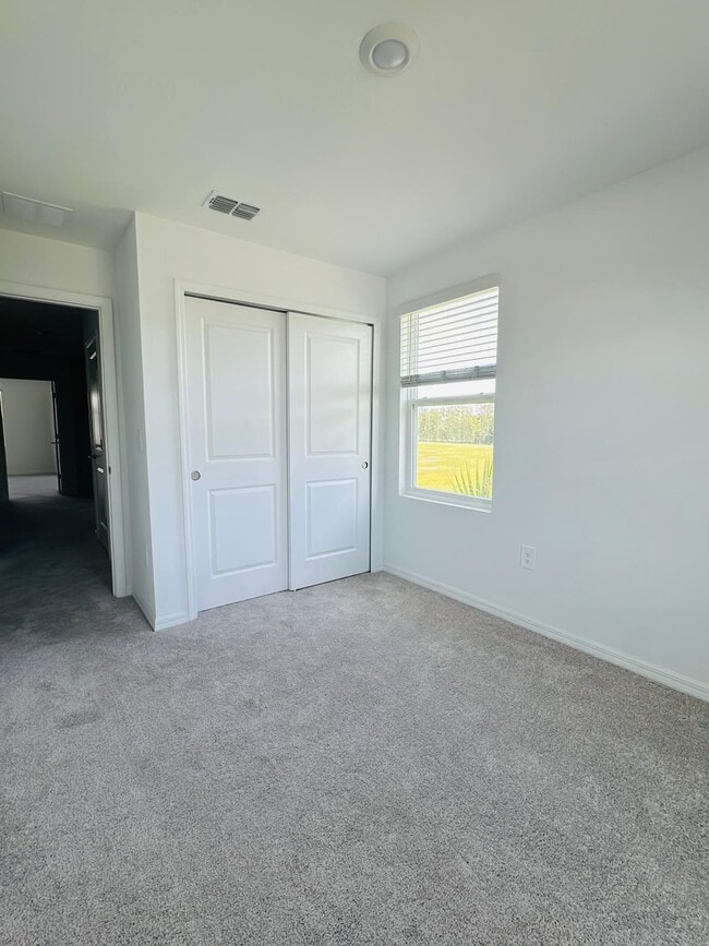 Building Photo - 2287 Portrait St