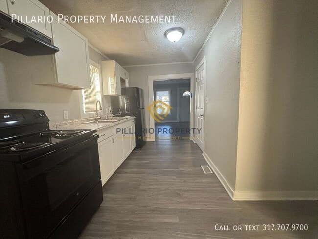 Building Photo - 555 S Harris Ave