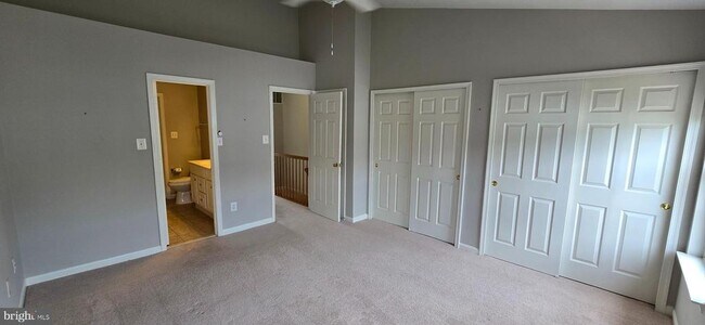 Building Photo - 2436 Old Farmhouse Ct