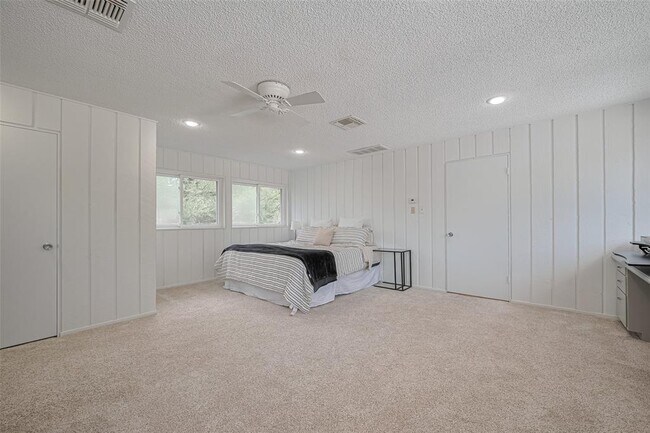 Building Photo - 13622 Comely Ln