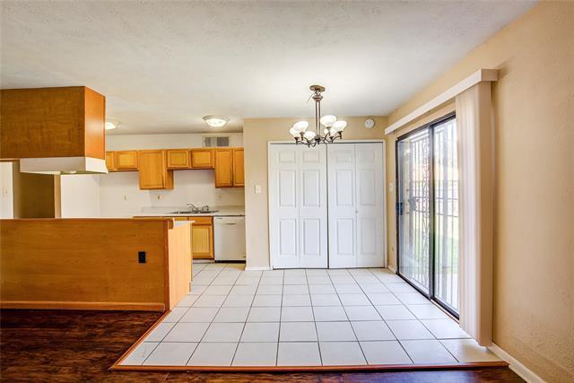 Building Photo - 6901 Sandybrook Dr