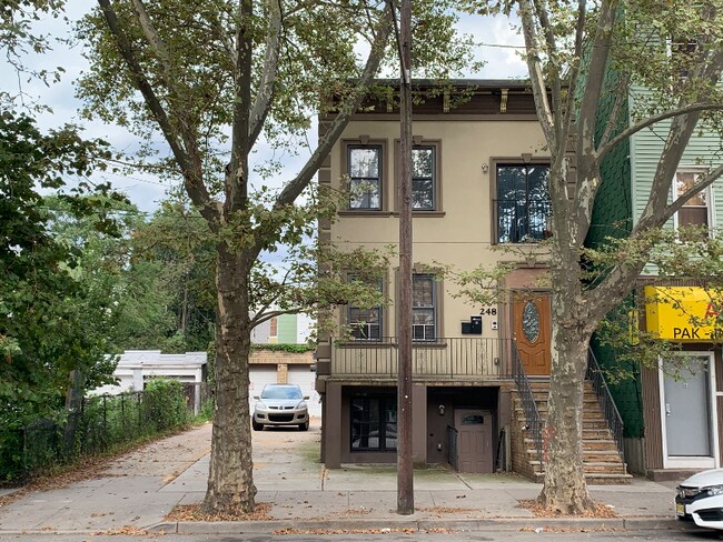 Primary Photo - 248 Duncan Ave