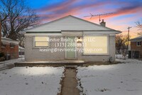 Building Photo - 7515 Trafalgar St