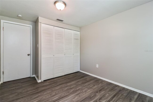 Building Photo - 8912 Hervel Cir