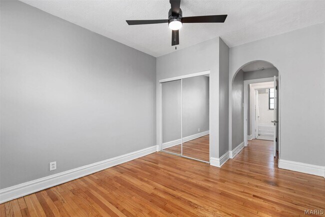 Building Photo - 6216 Northwood Ave