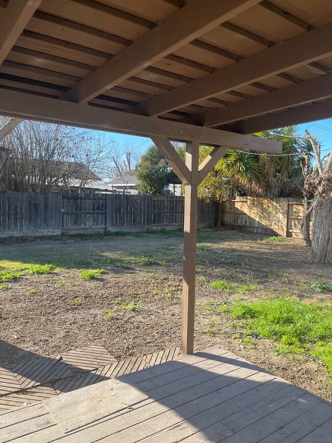 Building Photo - 3-Bedroom, 2-Bathroom Home for Rent –Coming Soon!