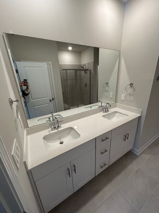 Building Photo - 6009 Port Royal St