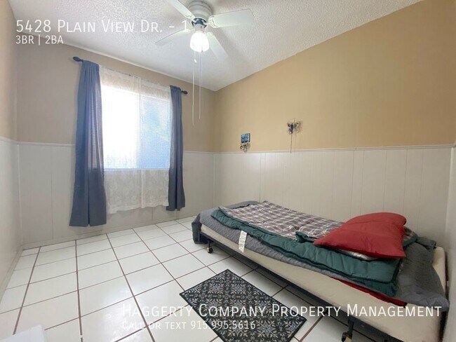 Building Photo - Northeast El Paso 3 Bed Refrig A/C