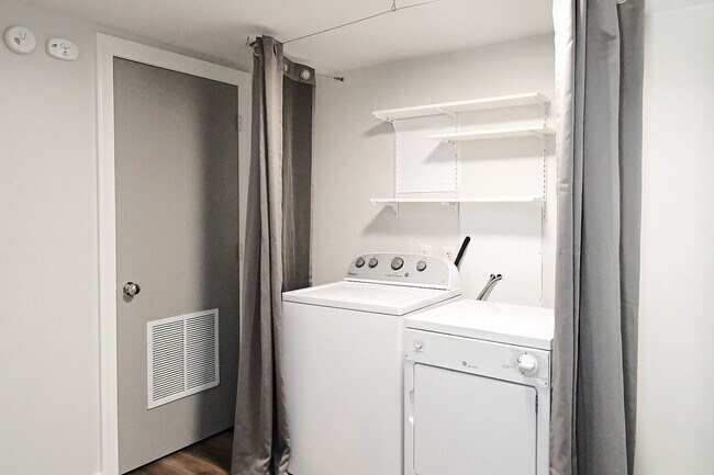 Building Photo - Pet-Friendly Fry's Spring Basement Apartment